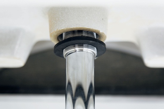 原有的洗臉台落水頭老式阻塞而且開關沒辦法密合及正常