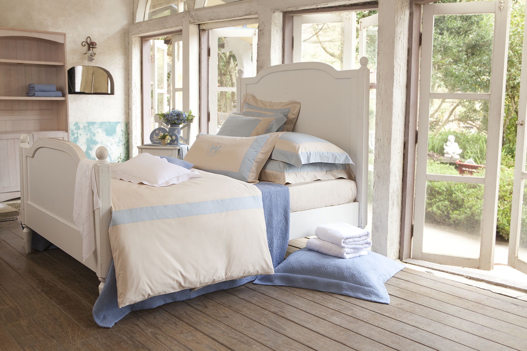 時序入春,揮別隆冬專屬的凜冽色調,WEDGWOOD以雋雅之