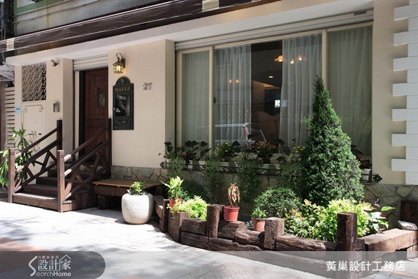 只要是看過宮崎駿的《霍爾的移動城堡》或是《魔女琦琦》，一定對動畫裡主角所居住的歐式小屋著迷！恨不得馬上買張機票飛到法國或奧地利，細細欣賞這種歐式建築之美。不過，要把這種歐式鄉村風格搬回家，到底必須注意什麼事情呢？