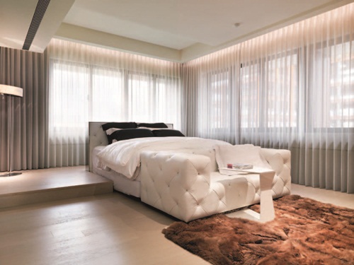 007　 輕古典風的白色主臥