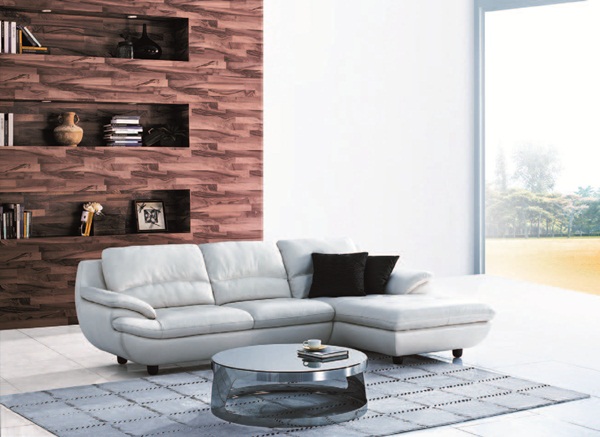 藍色在色彩學上屬於平穩且持久性的色彩,顏色本身具有冷靜、理智、沉靜、邏輯的特色,因此,當人處於藍色的環境中,便能引發出理智、沉思的情緒。若個性屬於比較好動、急躁的人,可以在空間裡加入藍色,有穩定情緒的作用。