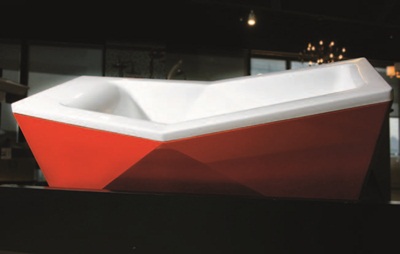 乍聽到「軟質浴缸」這一名詞時,確實讓人感到丈二金剛