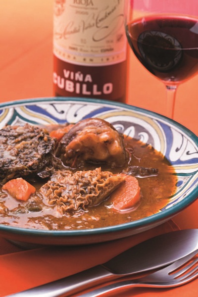 要把西班牙佳節風味傳香到台灣，那不可缺少的絕對是伊