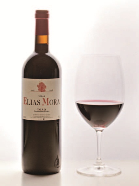 要把西班牙佳節風味傳香到台灣，那不可缺少的絕對是伊