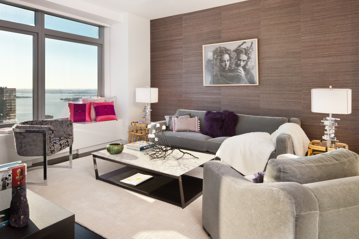 美國籃壇爆紅新星林書豪帶領紐約尼克隊一戰成名前曾睡