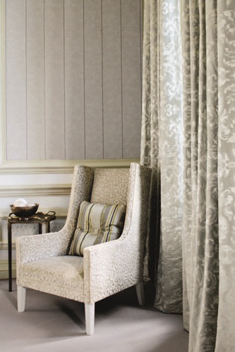 色彩是由色相、明度（亮度）、彩度3個元素決定，然而