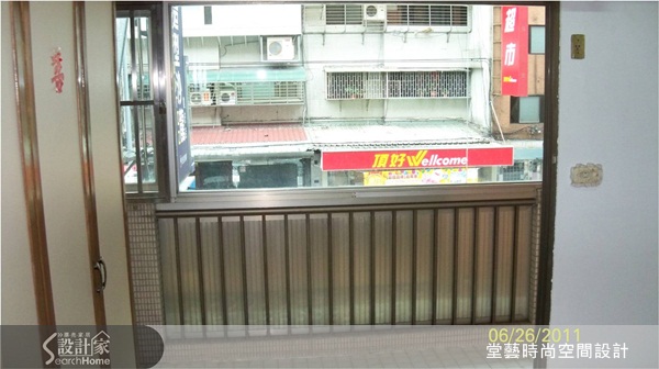 為了孩子的學區問題,原本居住在新北縣年輕父母,努力