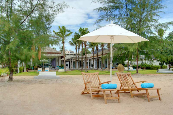 位於天朗氣清的泰國蘇美島，Villa Mia選擇印尼峇里島