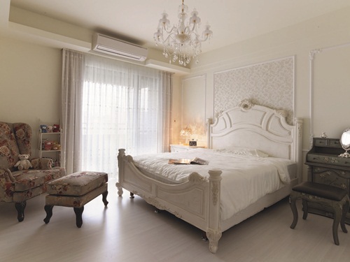 所謂「歐風」，涵蓋了傳統古典、新古典、Art Deco、美式古典、英式殖民、時尚法式、都鐸王朝等居家風格，其實這些源自歐洲各地的風格，本是脈絡相承且互相影響，因此，只要抓對基本的共通元素及佈置中心概念，就能打造浪漫又獨特的「歐風」居家。