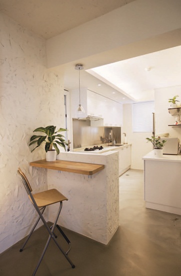 最近去看了一間位於河岸旁的房子，價錢和坪數我都頗滿