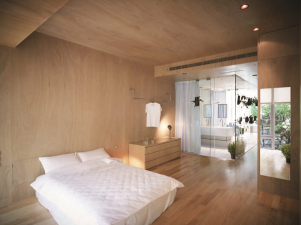 設計師顛覆了傳統隔間思維，透過開放的空間設計，引進