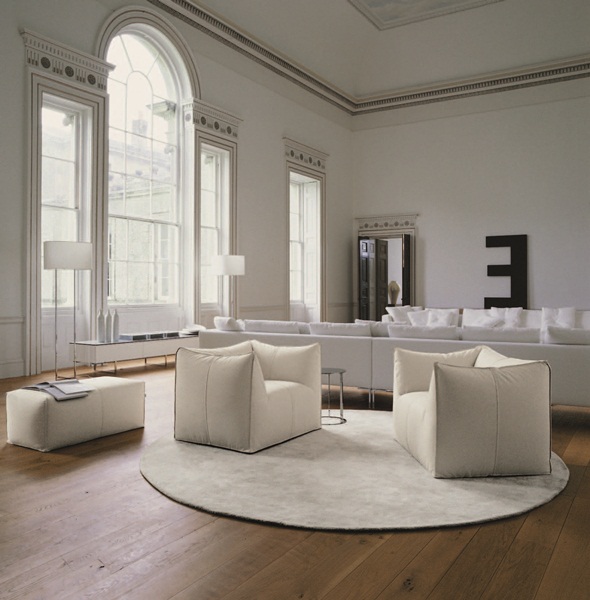 椅子，是居家空間不可或缺的要角之一，不論是沙發、凳