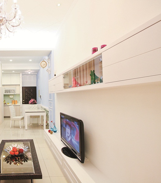 一個提供兩姐妹居住的房子，可以被如何想像呢？在這個