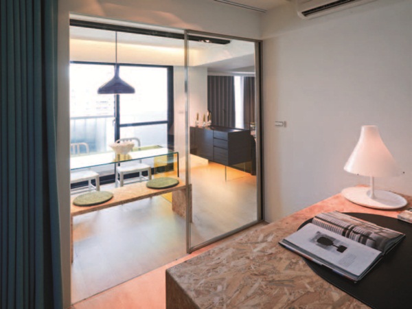 狹長老屋坪數相當小,本來隔為3間套房作為出租用,決