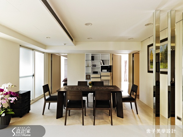 這棟房子的屋齡已有30年,雖然室內看起來沒什麼大問題