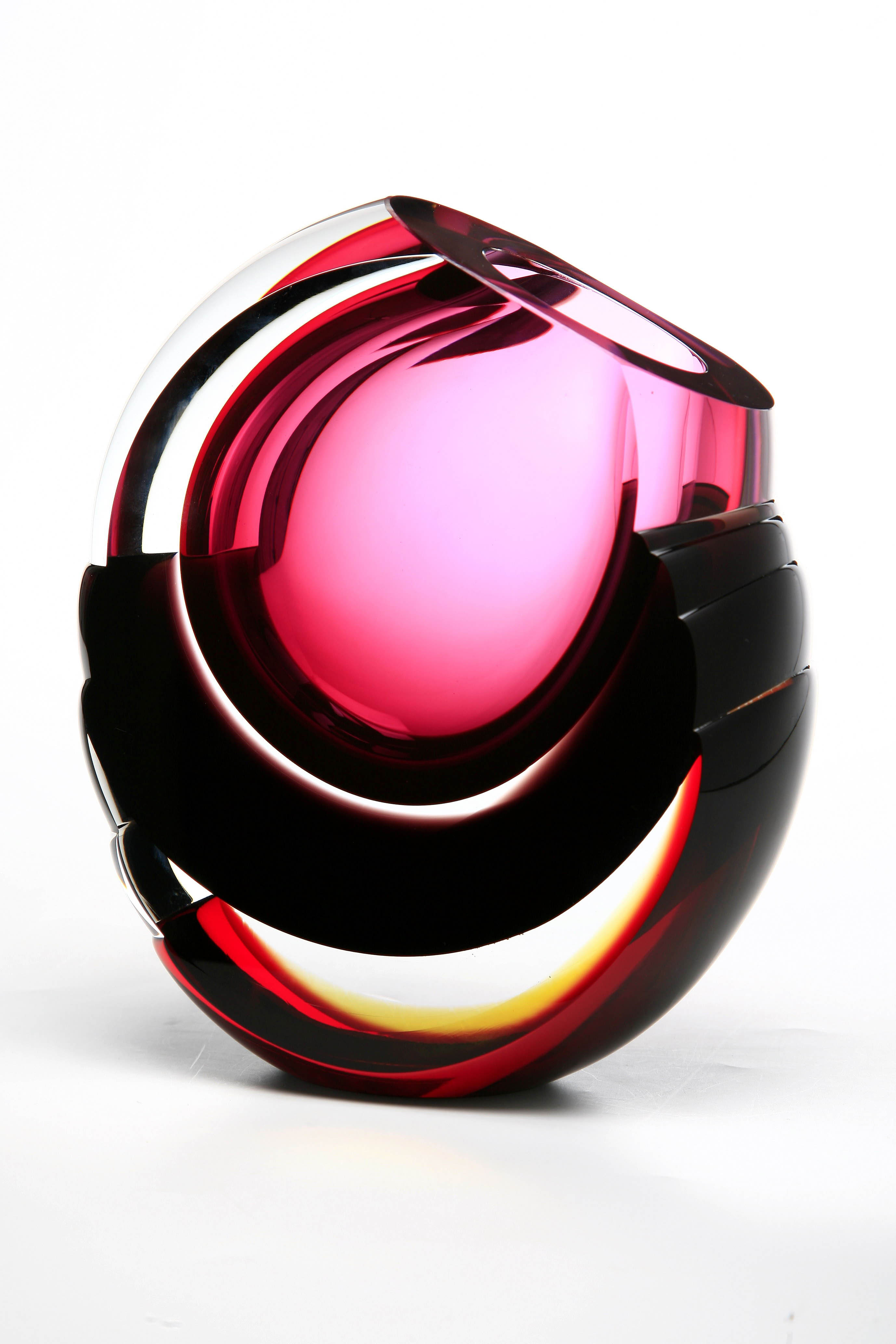 因為飾演「犀利人妻」裡的溫瑞凡,一夕爆紅的溫昇豪身