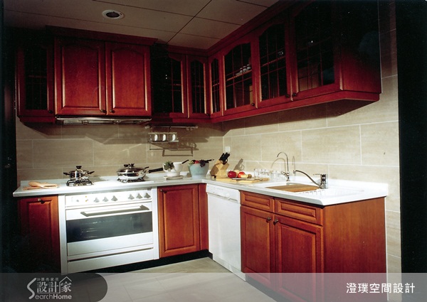 歐風、地板拼貼、線板、壁紙、櫥櫃面板、歐風家具