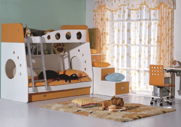 小孩永遠是父母的心肝寶貝，無論是3歲小Baby，或18歲青少年，各個階段年紀的需求，父母總是盡心去完成；小孩的成長非常快速，以兒童床具來說，每個時期小孩對床的使用機能需求皆不同，從遊戲、學習到閱讀及收納，一張小孩床具能不能從3歲一直用到18歲，或依需求變化多重功能，是父母購買兒童床具最大考量，也因此，網路上出現很多父母尋找能夠滿足家中一個或多個小孩需求的床具，從三層、雙層、書桌床到遊戲床，25張兒童床推薦，趕快為小寶貝找到最適合他們的床。插入圖0 