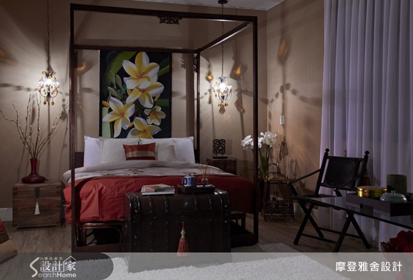 屋齡高達40年的老舊農舍，是屋主爺爺留下來的祖厝，因為將近20年無人居住，早已雜草叢生、殘破老舊，荒廢的程度要稱它為「鬼屋」也不為過。屋主本來打算賣掉，但後來找了設計師場勘後，發現其實翻新重整，就能變成全家人度假的透天別墅，於是決定請設計師改造整理，同時也出了兩個難題：預算只有100萬、一星期就要完工舉辦家庭聚餐！