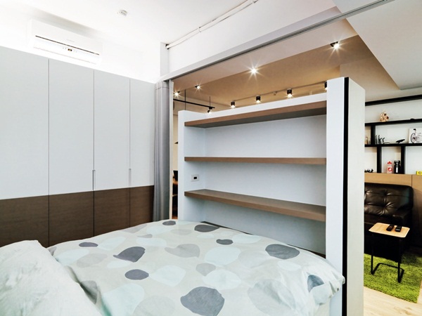 只有13坪的房子，卻隔成2房1廳，讓小坪數顯得更小。考