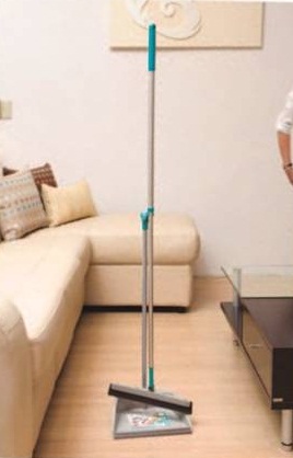 客廳是家中的門面,打掃得窗明几淨才能讓人一進門就擁