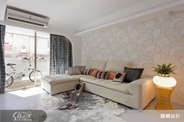 舊屋翻新、現代風、低天花板、淺色空間、色塊