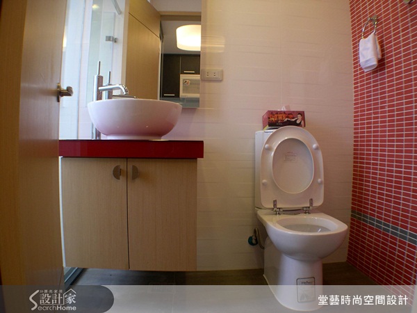 小坪數、舊屋翻新、烤漆玻璃