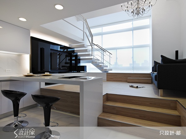 木空間、電視牆、主牆