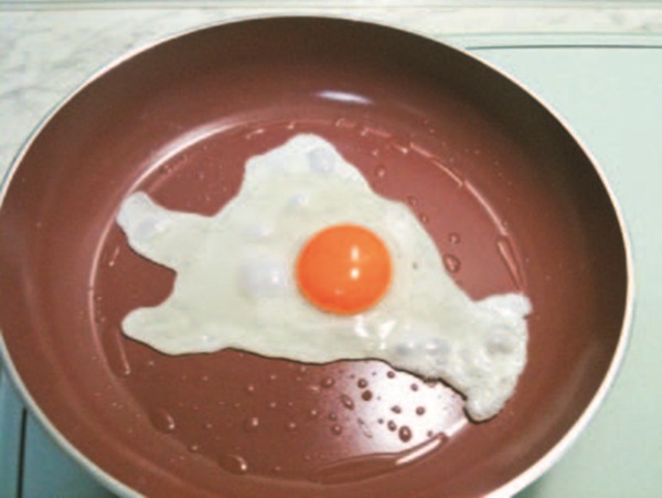 煎煮食物所產生的沾鍋問題,曾經困擾許多媽媽婆婆們,