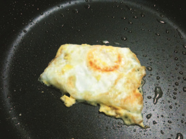 煎煮食物所產生的沾鍋問題,曾經困擾許多媽媽婆婆們,