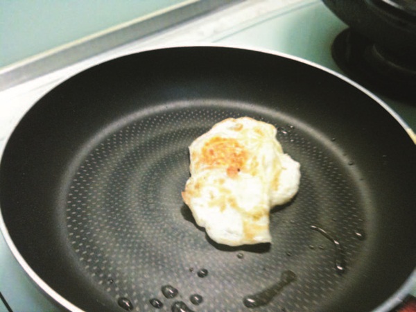 煎煮食物所產生的沾鍋問題,曾經困擾許多媽媽婆婆們,