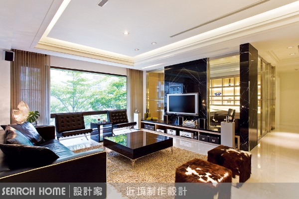 您是否常常覺得家裡的客廳整體感看起來「還可以」，但