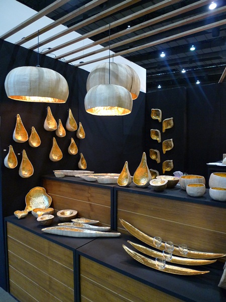 說起舊報紙、椰子殼、蓮花葉,你會有什麼印象?不是看