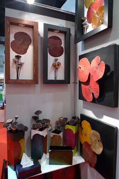 說起舊報紙、椰子殼、蓮花葉,你會有什麼印象?不是看