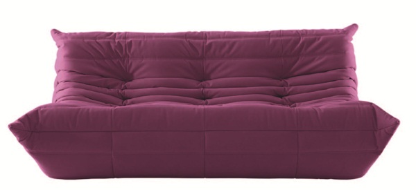 由英國設計師Ron Arad所設計的Clover Chair，以幸運草