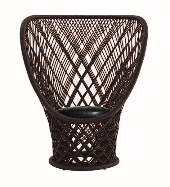 由英國設計師Ron Arad所設計的Clover Chair，以幸運草