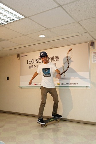 只要用創意秀出自己與你的夢想，共180秒影片即有機會