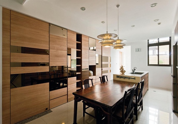 如果想在家中櫃門上增添塗鴉牆的功能，多數時候可以透