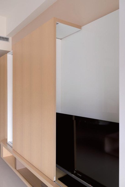 百葉門片做大面積透氣設計。藉由透氣性絕佳的百葉門片