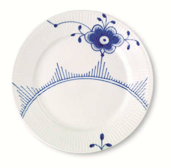 今年時尚潮流往回走,復古大行其道!除了服裝和居家佈