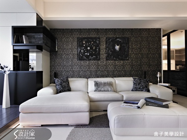 不想要客廳總是一成不變，那就用單椅、沙發，熱鬧你家