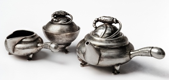 喜歡喬治傑生GEORG JENSEN的銀製飾品配件？大師設計的