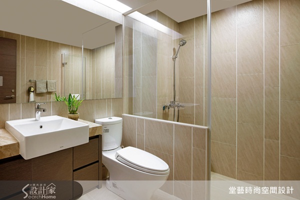 由於考量兒子即將成家立業，60多歲的父母忍著牙在台北