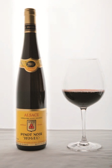 粽子是中國的節慶美食，源自於戰國時代楚國的屈原投汨