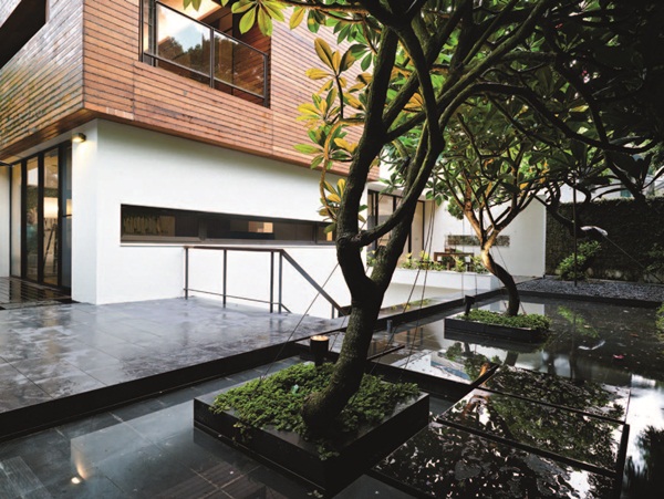 在台北近郊的山區,有這麼一座完整而令人流連忘返的住