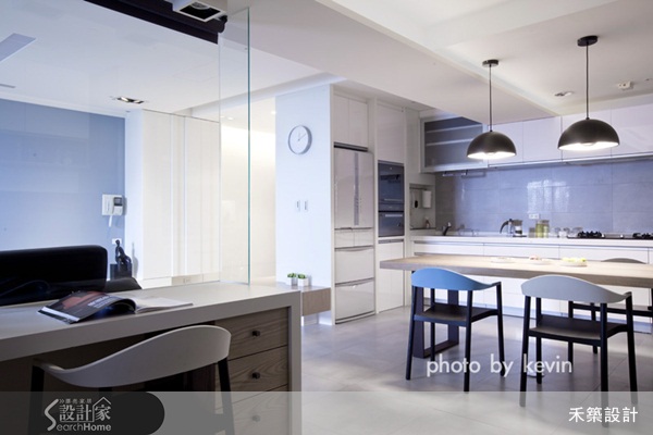 隔間意味著空間的區隔，但不一定是完整的隔牆以封閉式