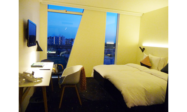 如果Frank Gehry在東歐布拉格新城區無直角的跳舞的房