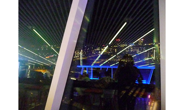 如果Frank Gehry在東歐布拉格新城區無直角的跳舞的房