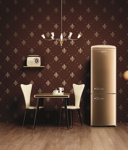 比起現代家電，老家電的線條不僅特別安靜、乾淨，還能