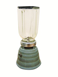 比起現代家電，老家電的線條不僅特別安靜、乾淨，還能